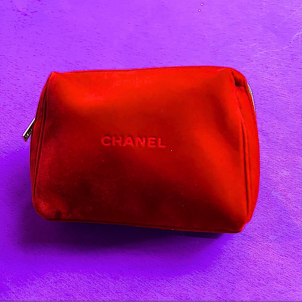 Chanel Red Velvet Zip Make-Up Mag